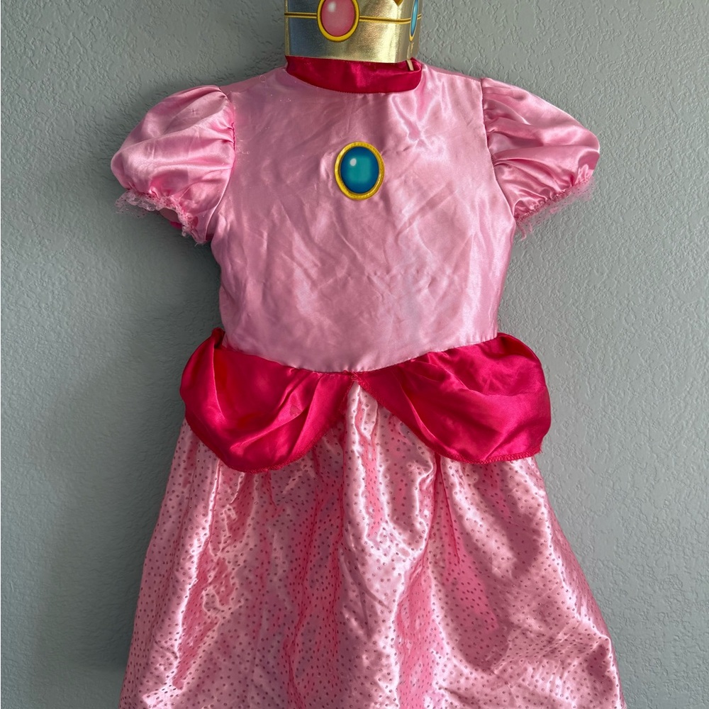 Princess Peach Costume